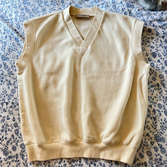 Fear Of God Essentials cream vest - Picture 5 of 9